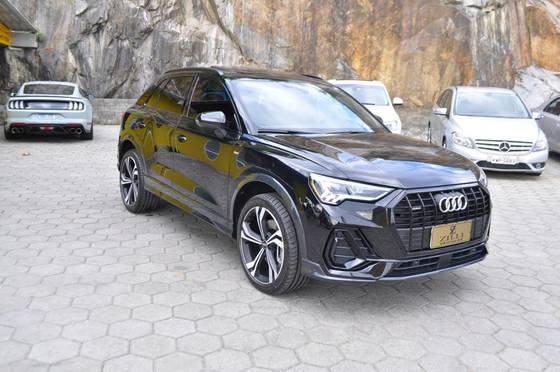 AUDI Q3 2.0 40 TFSI GASOLINA SPORTBACK PERFORMANCE BLACK QUATTRO TIPTRONIC